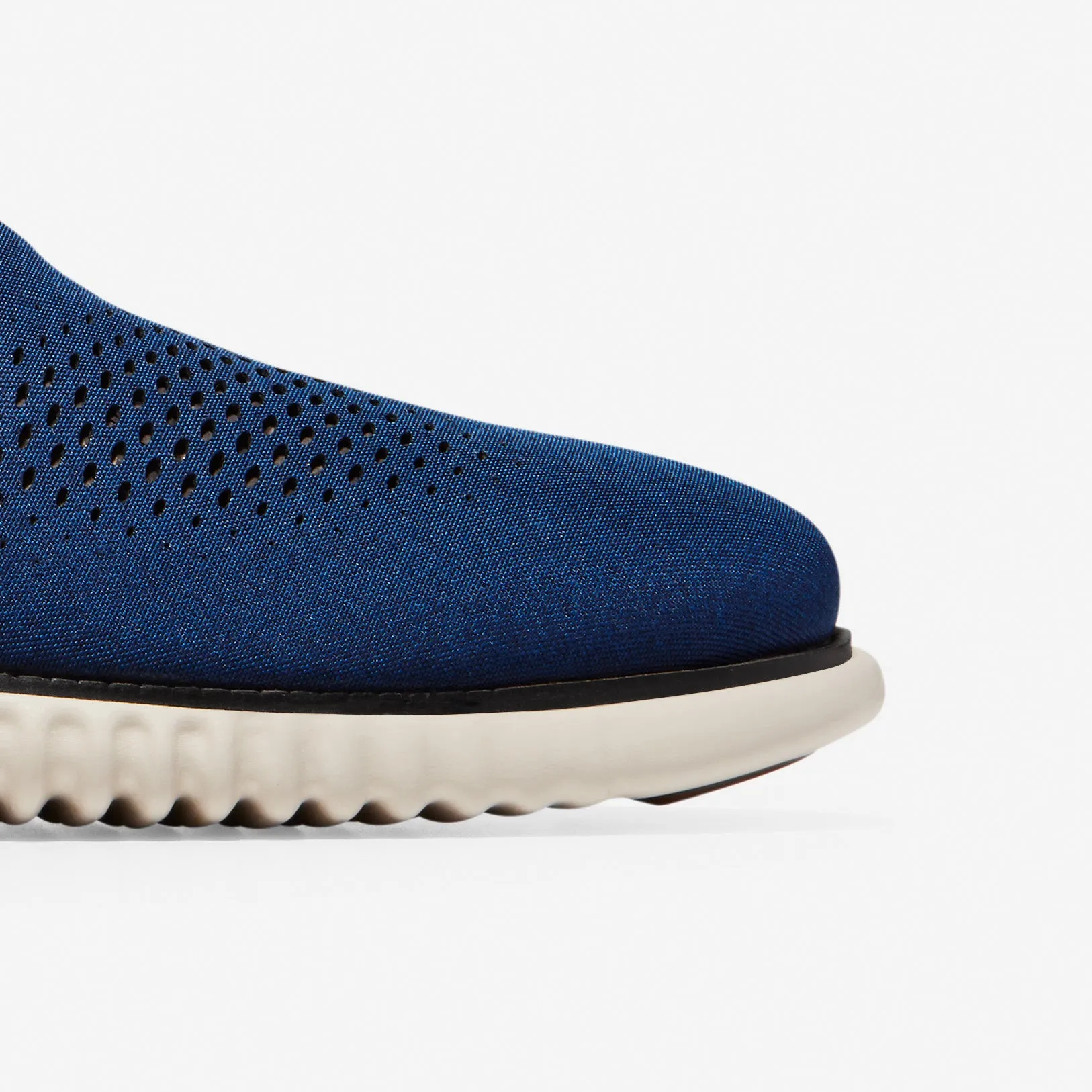 2.ZERØGRAND Laser Wingtip Oxford