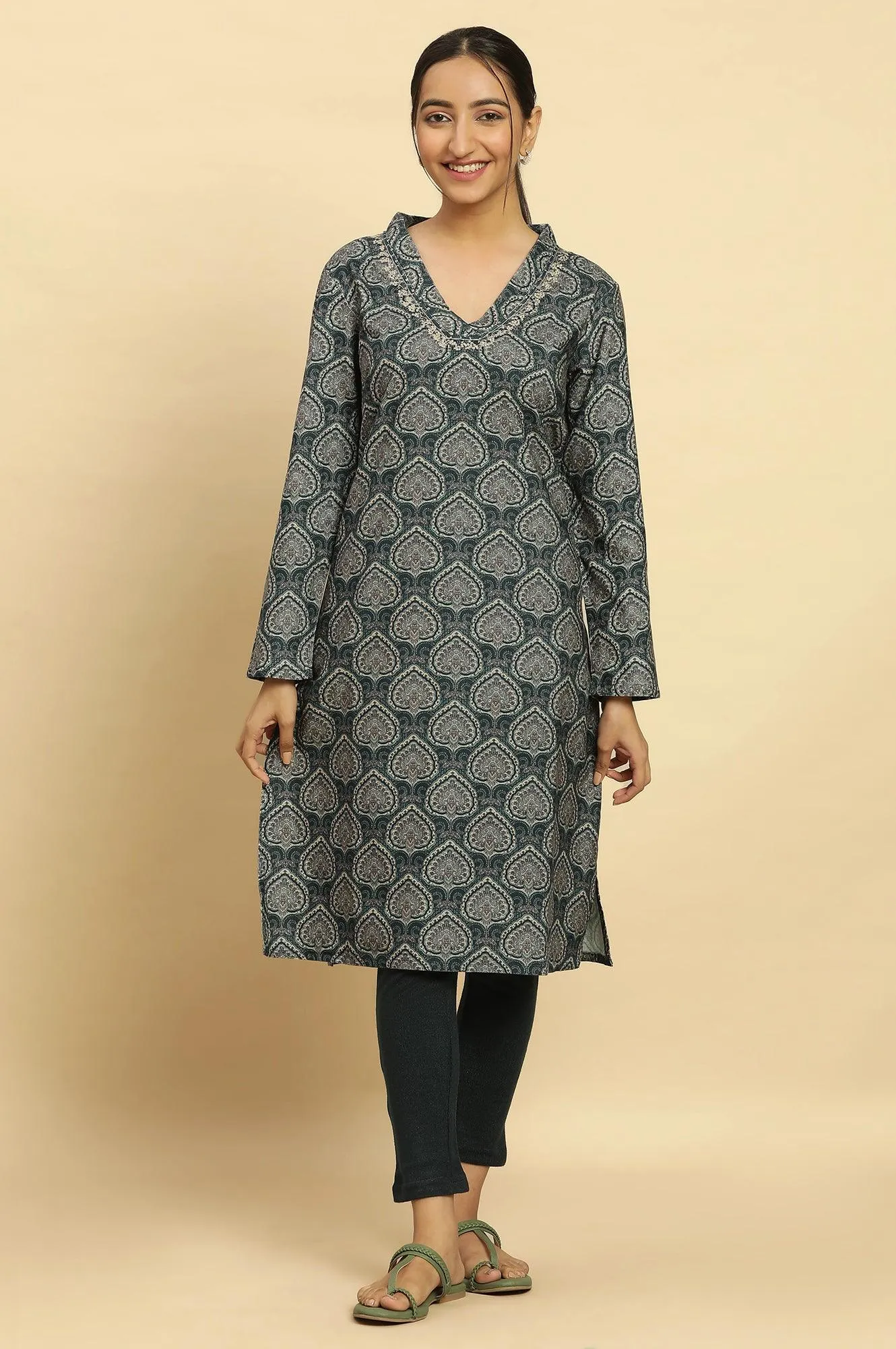 Green Printed Winter Kurta And Tights Set
