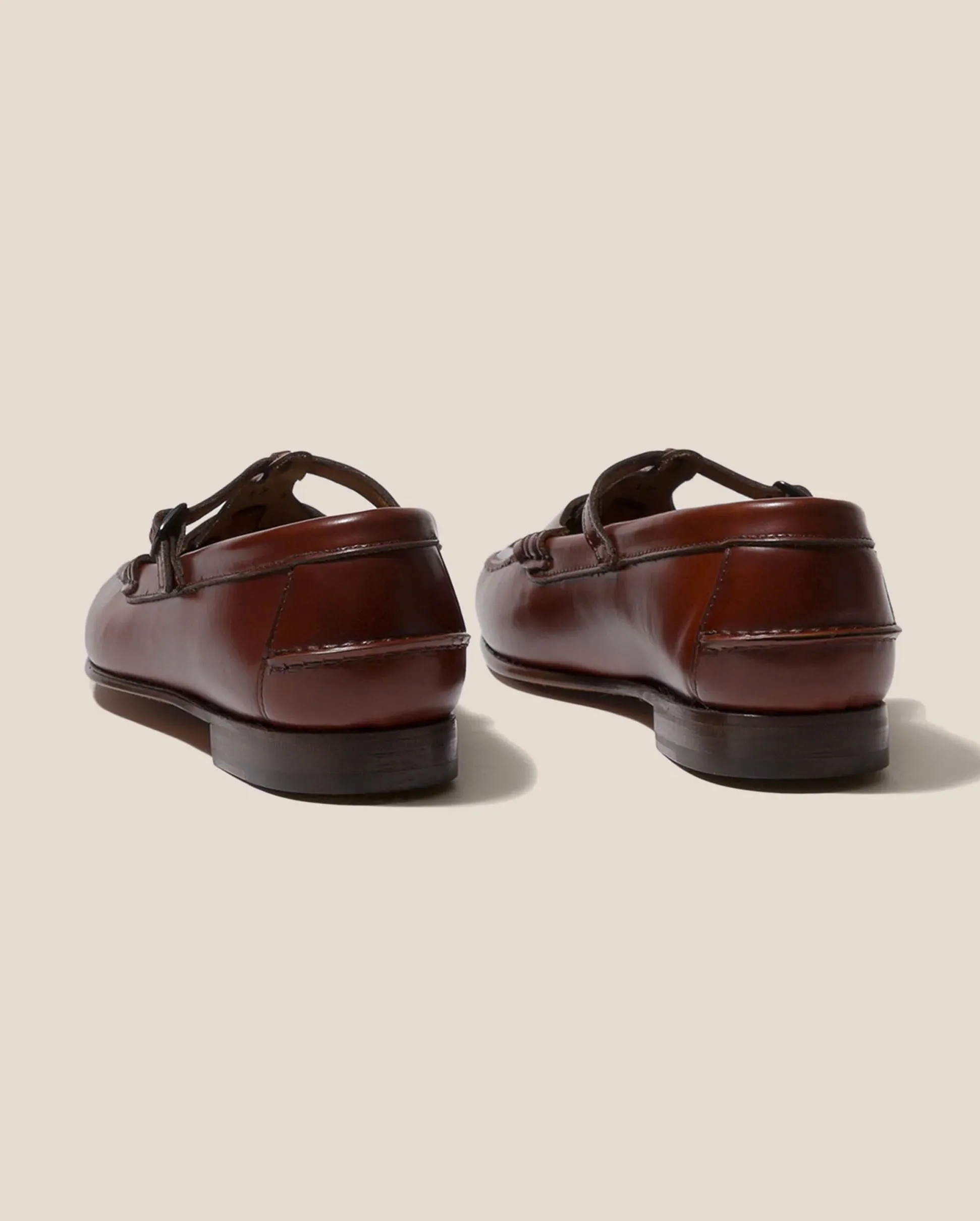 MAQUEDA T-BAR LOAFER / RUSSET