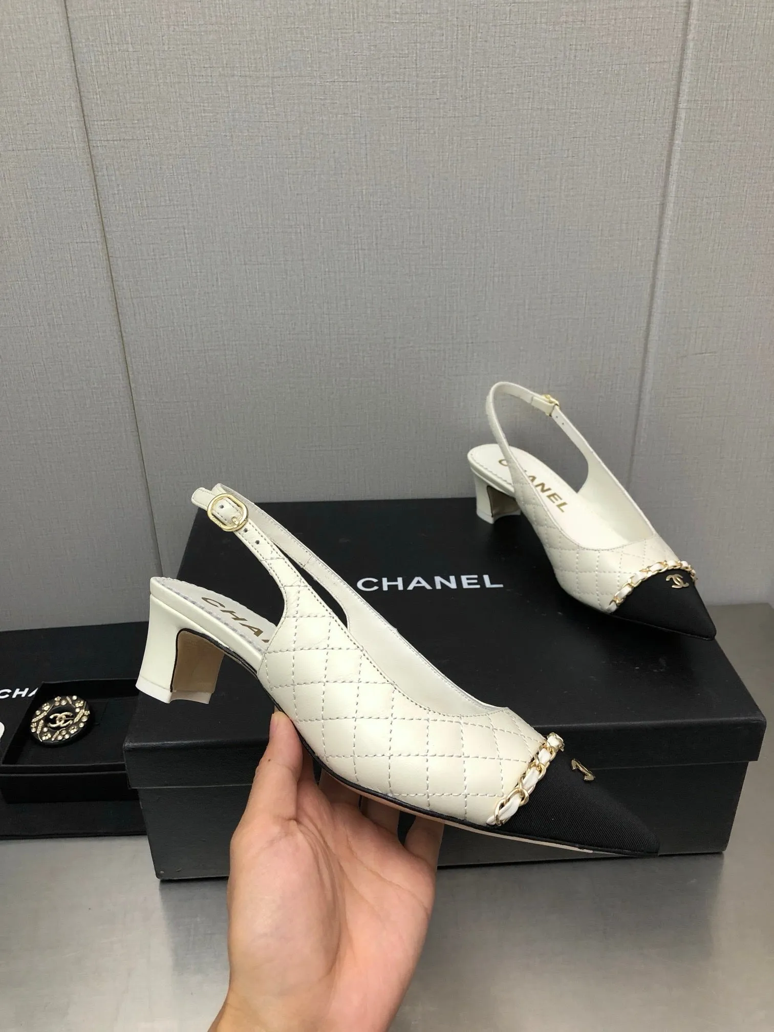 SE1303 CC Slingbacks / Size5-10
