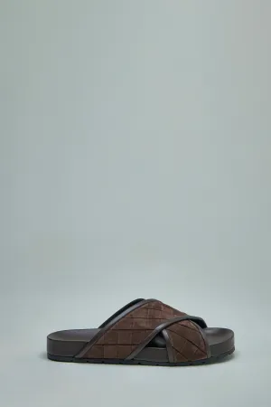 Tarik Sandal
